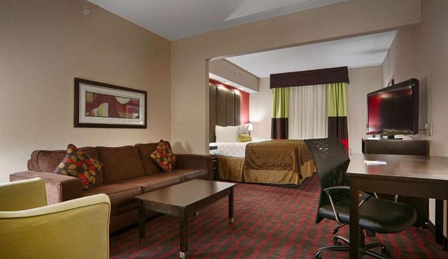 Best Western Plus Cushing Inn & Suites