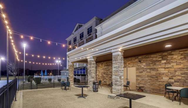 Best Western Plus Rose City Conference Center Inn