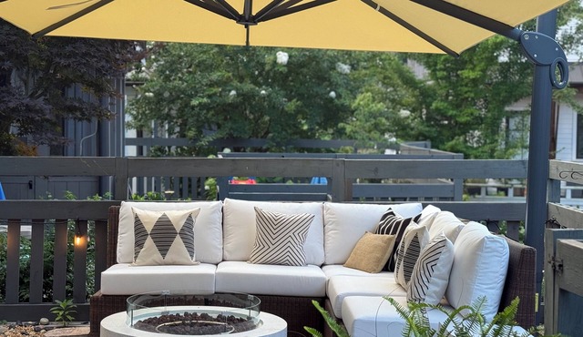 Boho Sanctuary: Nature Trails, Golf Cart & Zen Patio