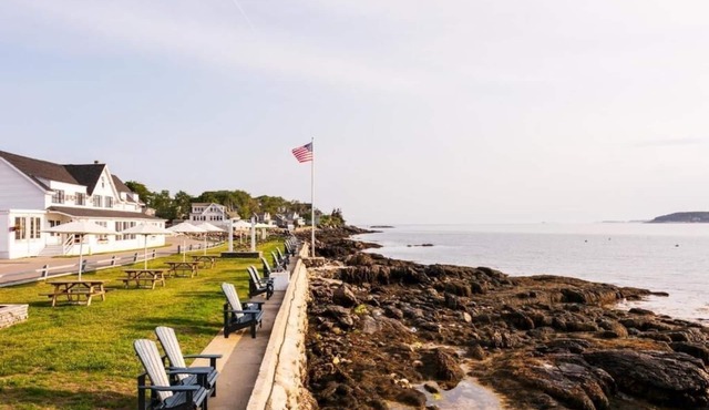 Captivating Ocean View Escape in Mid-Coast Maine | Seasonal Outdoor Pool