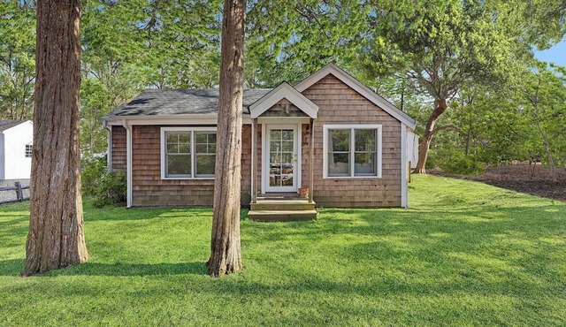 Cedar & Salt | Escape the City | 2 Acres | Lap Pool | Near Beach