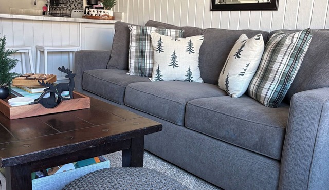 Charming 1-bedroom Ski-in Ski-out condo in marvelous Brian Head, UT