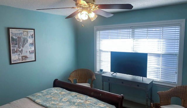 Charming 2-BR condo with WiFi, AC in delightful St. Simons Island's Pier Village