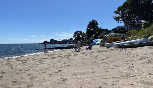Charming cottage - 330 steps from beautiful Chapman Beach