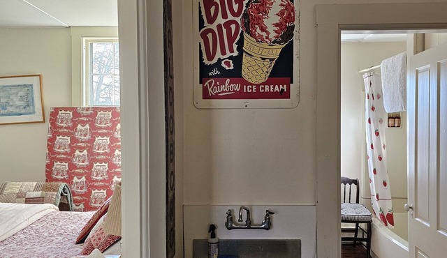 Charming Historic Loft Apartment in Waldoboro. Once an Army Post & Dance Hall.