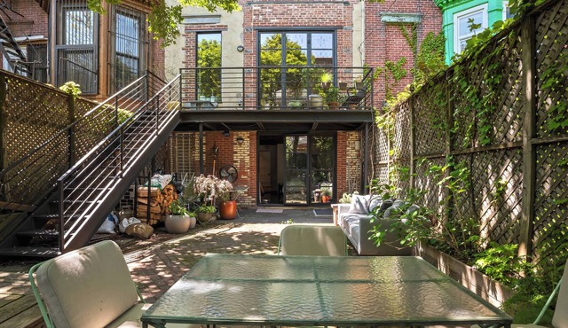 Classon Place by Rove Travel | Duplex w/Garden
