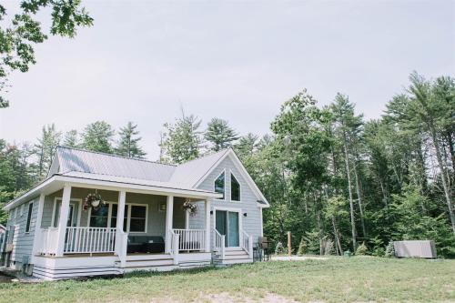 COUPLES COTTAGE LIMIT 4