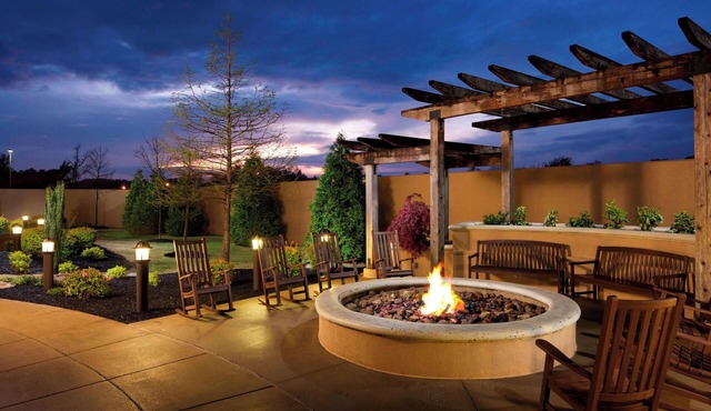 Courtyard by Marriott Jackson