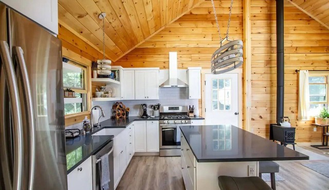 Cozy Cabin