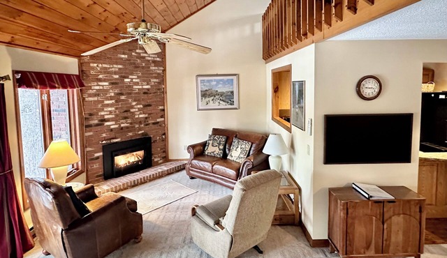 Cozy Private Winter Retreat, 5 min to Cranmore, 10 to Attitash, 3 mins to town
