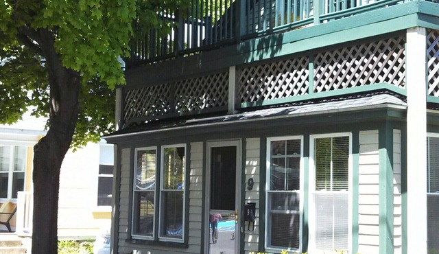 Downtown Bar Harbor Air Conditioned Home 1 block to Bar Island & close to Acadia