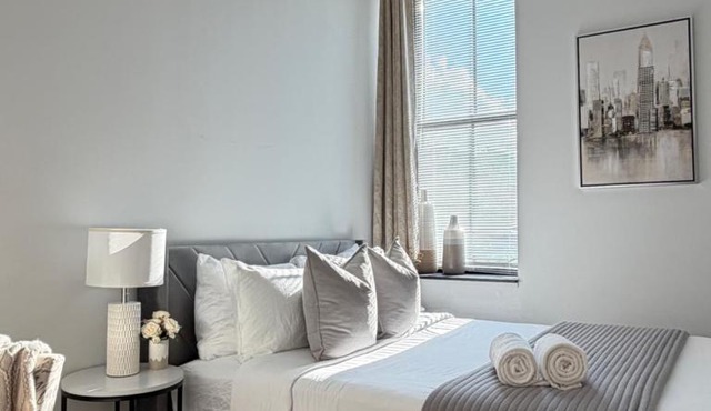 Downtown Providence 2BR,2BA Stay, Near Brown and Convention