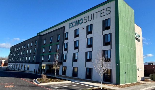 ECHO Suites Extended Stay by Wyndham Springfield Airport PLZ in Springfield