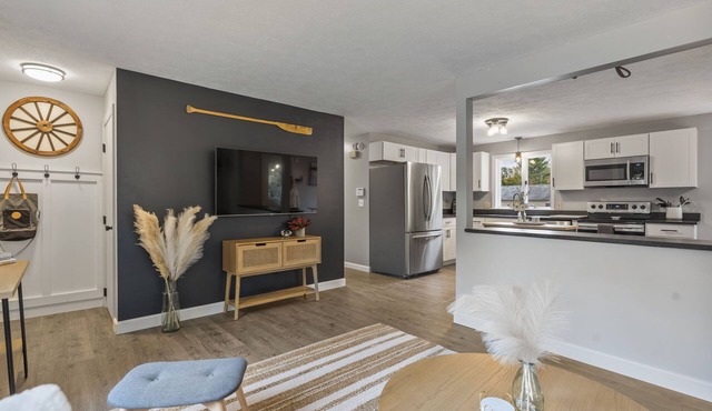 Entire Modern Chic Home in Windham
