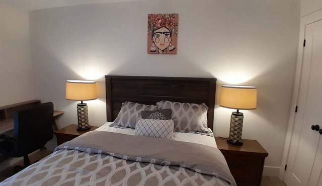 Executive 2BR Apt | Fully Furnished | Fast Wi-Fi | Perfect for Monthly Stays