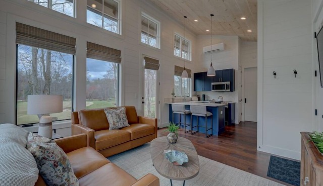 Golf and Riverfront Cottage | King Bed | Group Availability