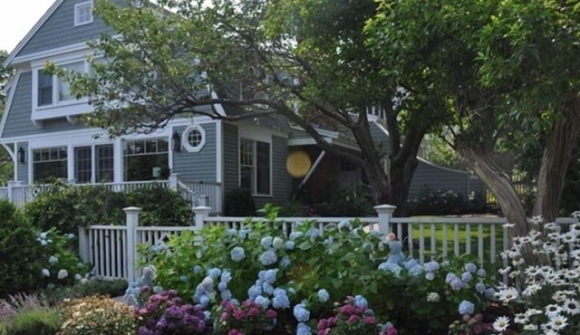 Gorgeous Marblehead Neck 5 bedroom home