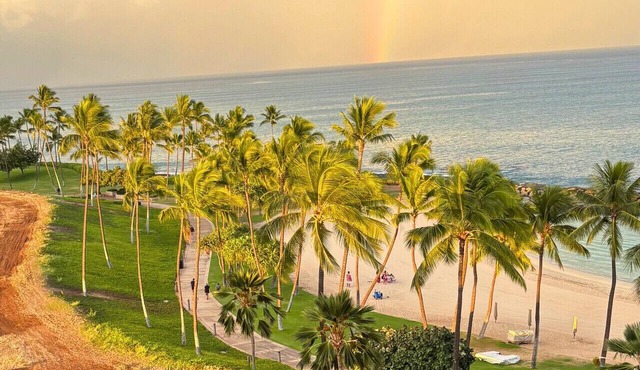 Hale Healani B-705 Stunning Views of the ocean: Sept. Special Book 7 nights get 1 night free.