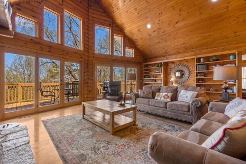 Hideaway Lodge