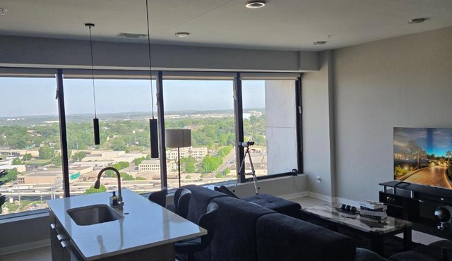 Immaculate Vibes Sunset View Condo