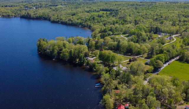 Lakefront Cottage