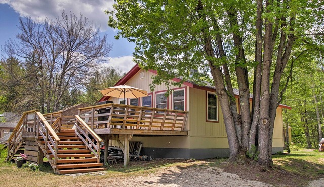 Lakefront Wakefield Cottage w/ Deck & Water Views!