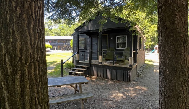 Lakeside Cabin 7 with Kitchen