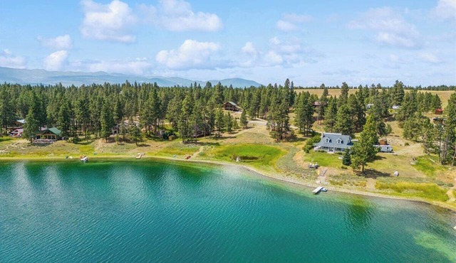 Lakeside Retreat in Eureka!
