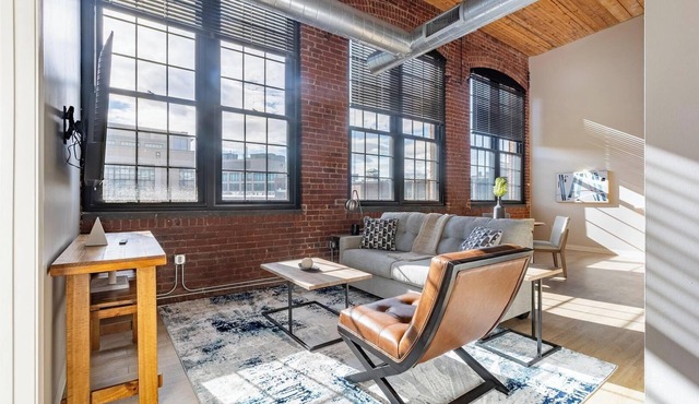 Landing | Chic 2BD, Courtyard, Game Room