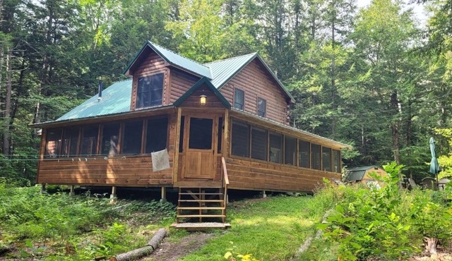 Large Secluded Cabin on the Lake - Now booking 2+ night stays
