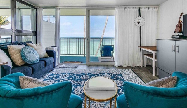 Luxury Beachfront Condo with View