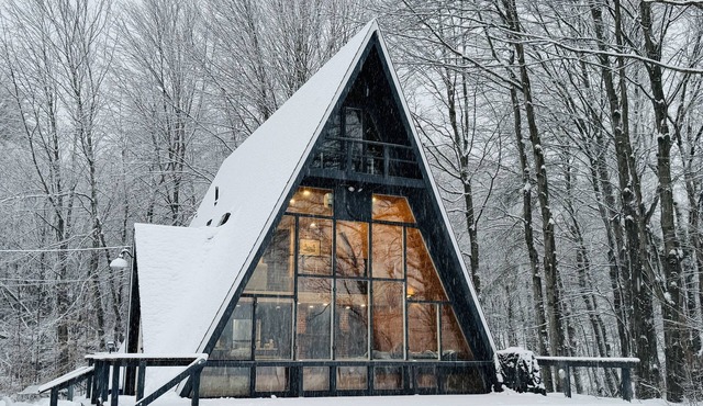 Modern A-frame w Mountain Views - North Conway