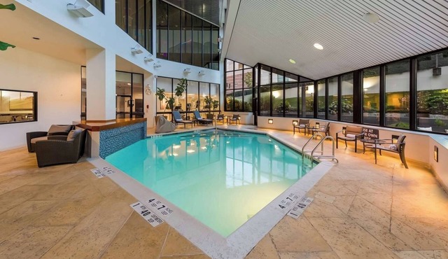 Modern Accommodation in White Plains! Enjoy Indoor Pool & Free Airport Shuttle!