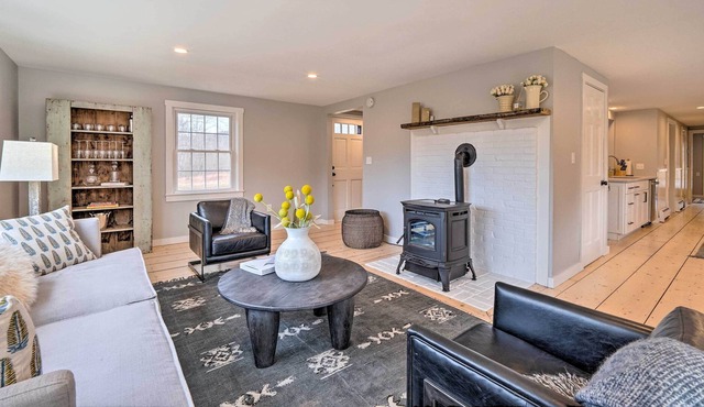 Modern Chester Escape < 20 Mi to Bromley Mtn!