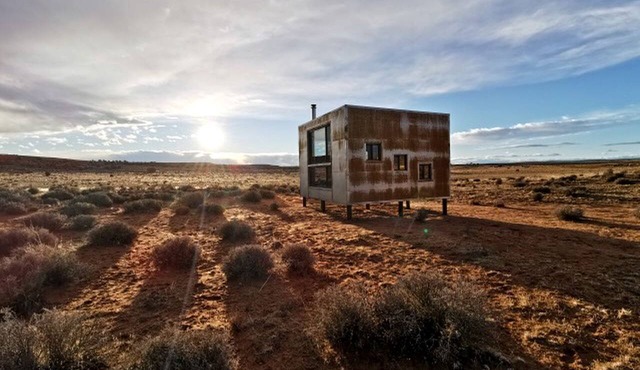 Modern Cubed Cabin Accommodation for a Getaway near the Grand Canyon, Arizona