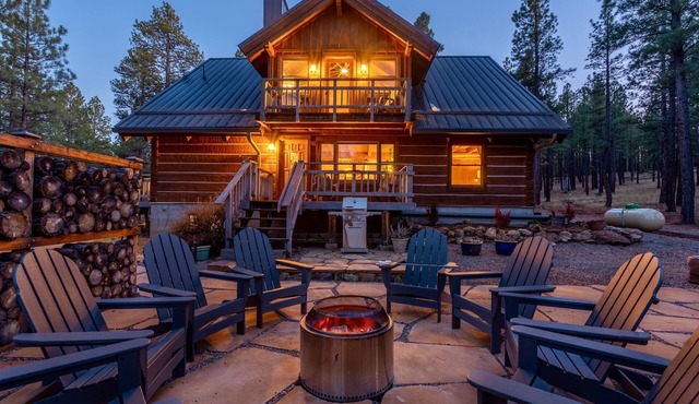 Modern Rustic Cabin – Whispering Pines, Wildlife, Trails, 5-Acres & Starry Skies