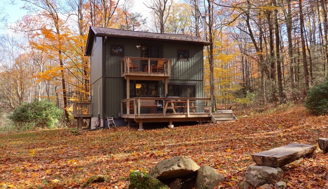 Modern, Serene Cabin with Outdoor Fireplace in Kerhonkson