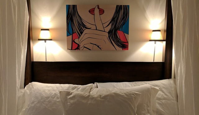 Modern, Spacious Guest Suite Near the Ocean