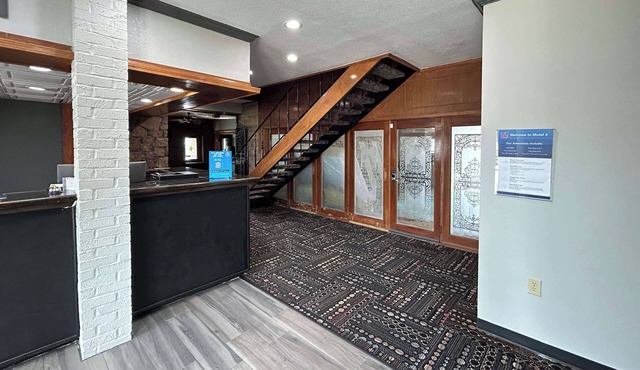 Motel 6 Ada, OK