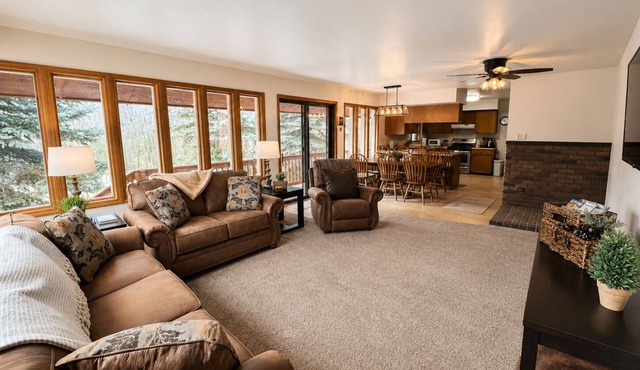 Mountain Cabin with Full Game Room