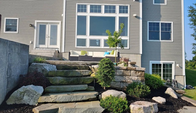 Mountain View Retreat located near wineries, Angry Orchard, hiking and New Paltz