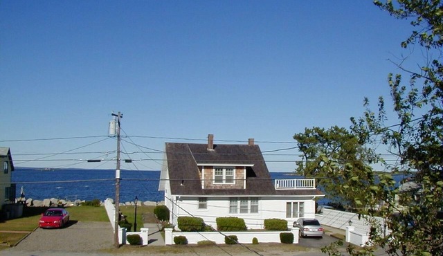 Oceanfront at Hills Beach, Biddeford, Sleeps 8, 4 bdrs, 2 bths, View 9 islands!