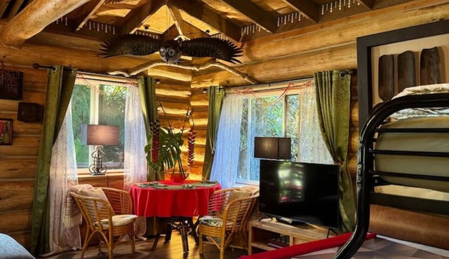 OWL NEST: serene stream side retreat for 2 or 3