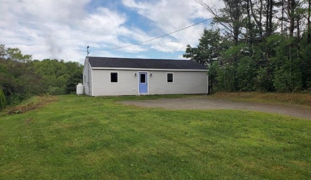 Peaceful, Centrally Located Home with Seasonal River Views