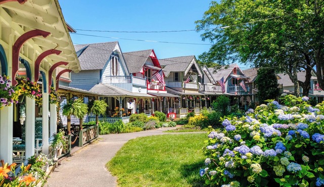 Pequot Hotel