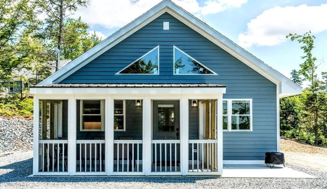 Pet-Friendly Lakeside Cabin with Fire Pit & Screened Porch near Flanders Pond in Sullivan, Maine