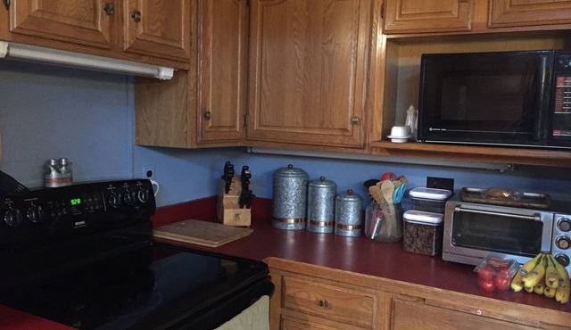 Pet friendly. Mountain lakes chalet Non smoking!