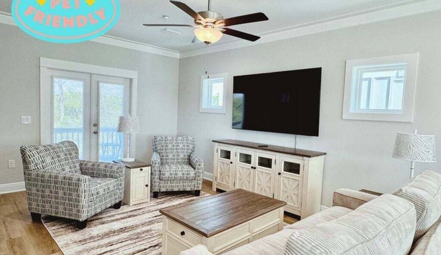 Pet Friendly.Turtle's Nest at Summer Salt Sleeps 9