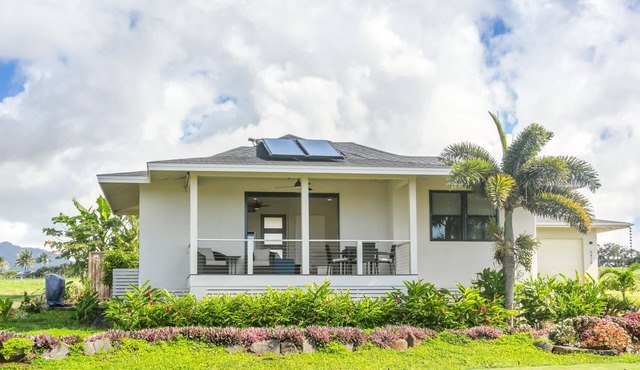 Poipu Tropical Retreat with A/C & Pool/Gym Access/MAY SPECIAL