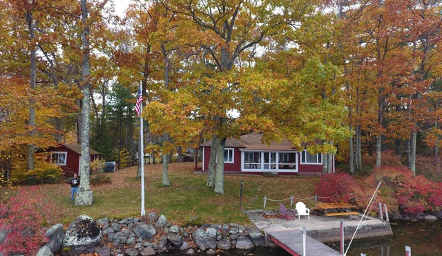 Quaint Three Bedroom Cottage With Gorgeous Views